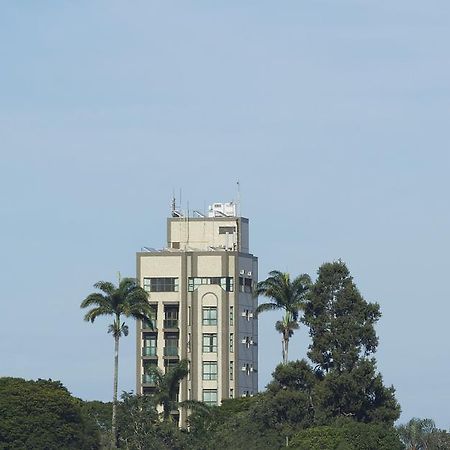 Serema Palace Hotel Lavras Exterior photo