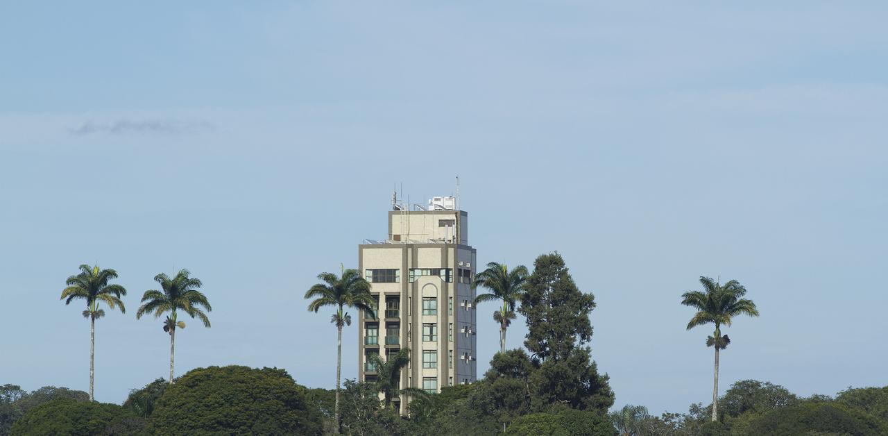 Serema Palace Hotel Lavras Exterior photo